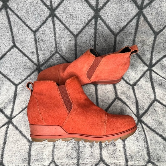 SOREL Evie Waterproof Suede Wedge Ankle Pull-On Women Booties - Picture 2 of 10